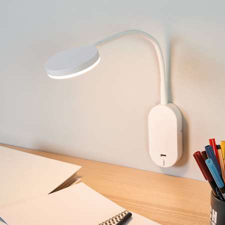 Lindby Nástenné LED svietidlo Milow s flex ramenom a USB