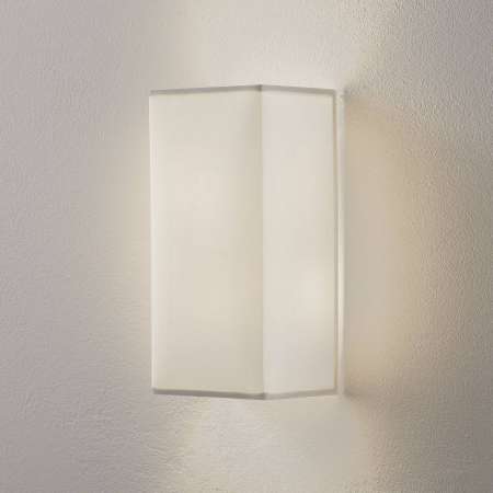 Lucande Lucande Patrik nástenná lampa hranatá 30cm biela